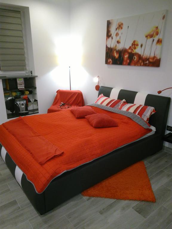 Apartament Salezego ワルシャワ エクステリア 写真