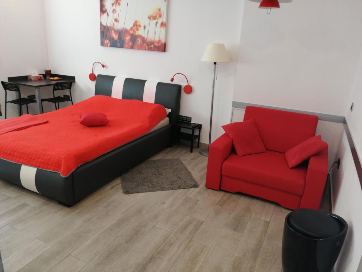 Apartament Salezego ワルシャワ エクステリア 写真